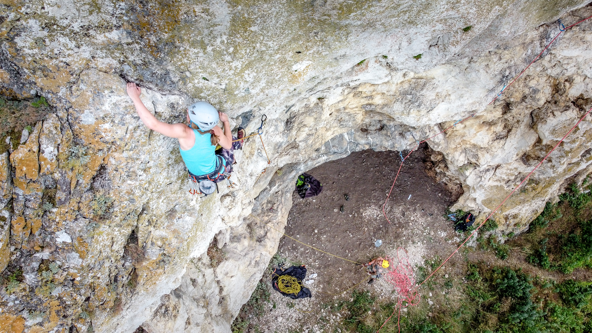 Rock Climbing in Văratic